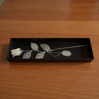 White Metal Rose with "I love you" Tag - Things Engraved
