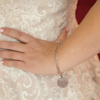 Bracelet de mariée en argent sterling gravé avec breloque